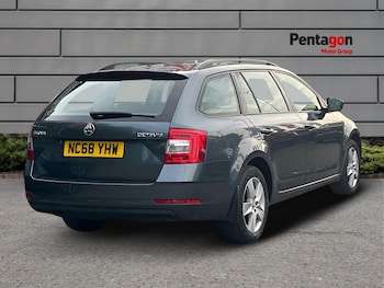 Used Skoda Octavia 2019 for sale - 76004114: Photo