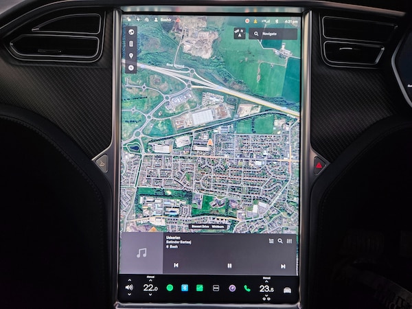 Used Tesla Model S 2017 for sale - 75617512: Photo 17