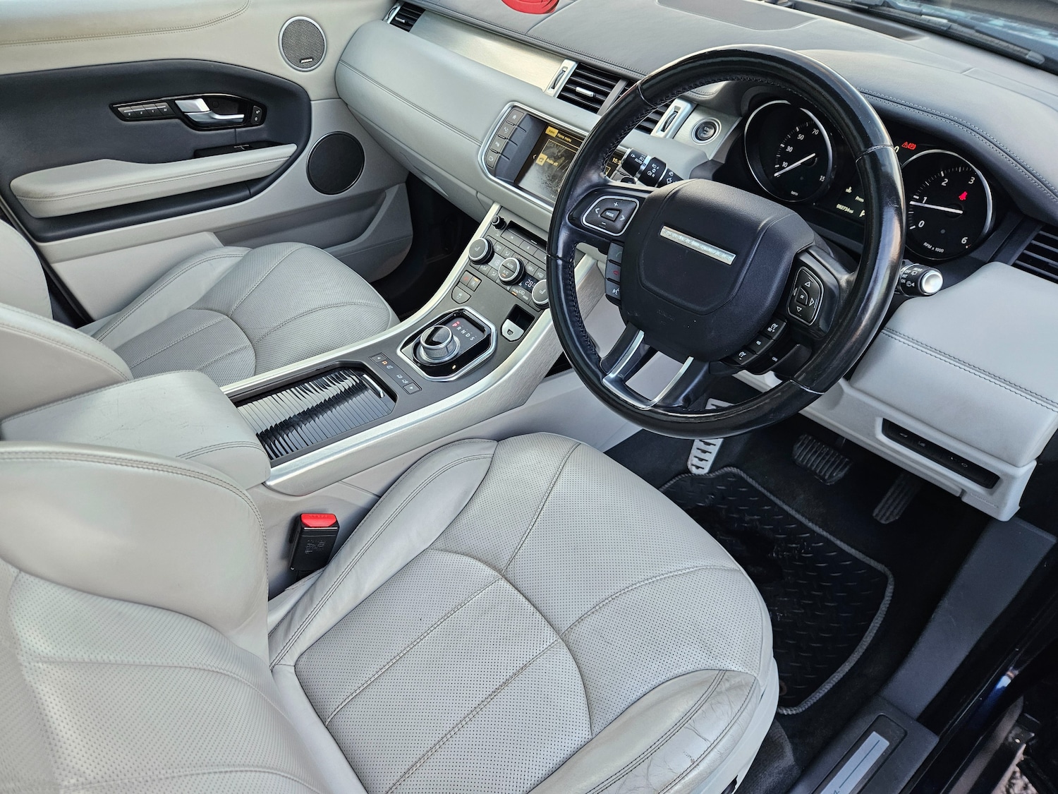 Used Land Rover Range Rover Evoque 2016 for sale - 76798663: Photo 17