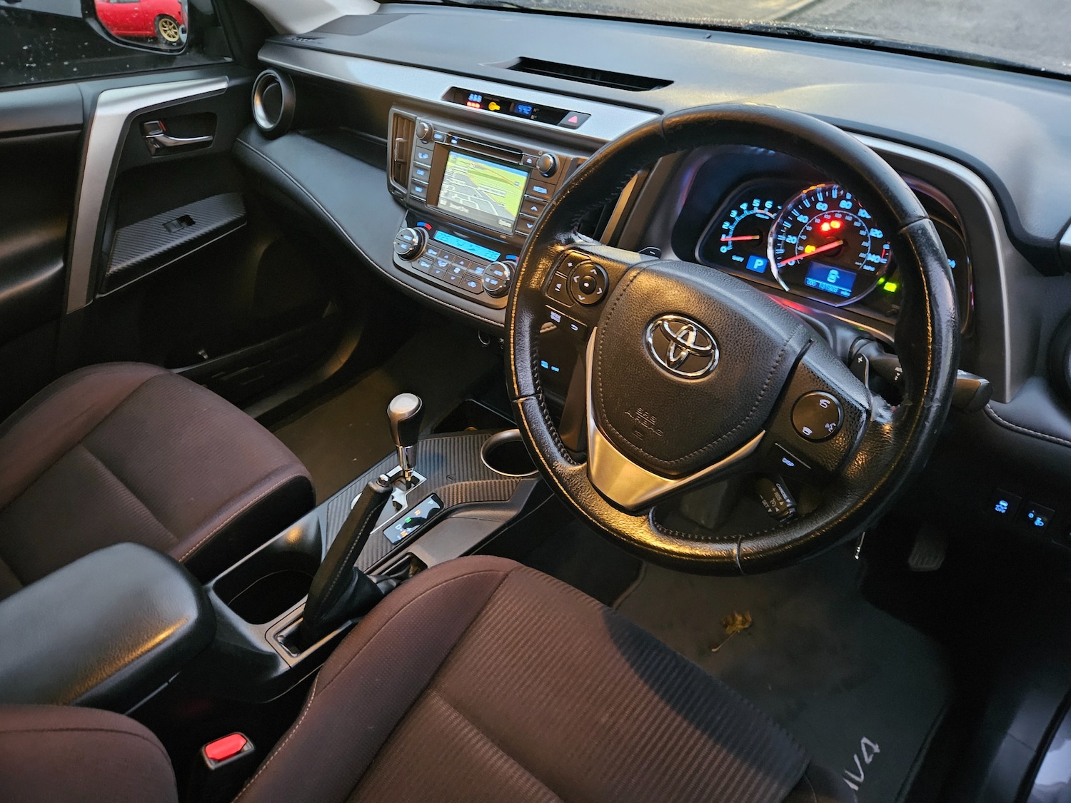 Used Toyota RAV4 2013 for sale - 76469131: Photo 11