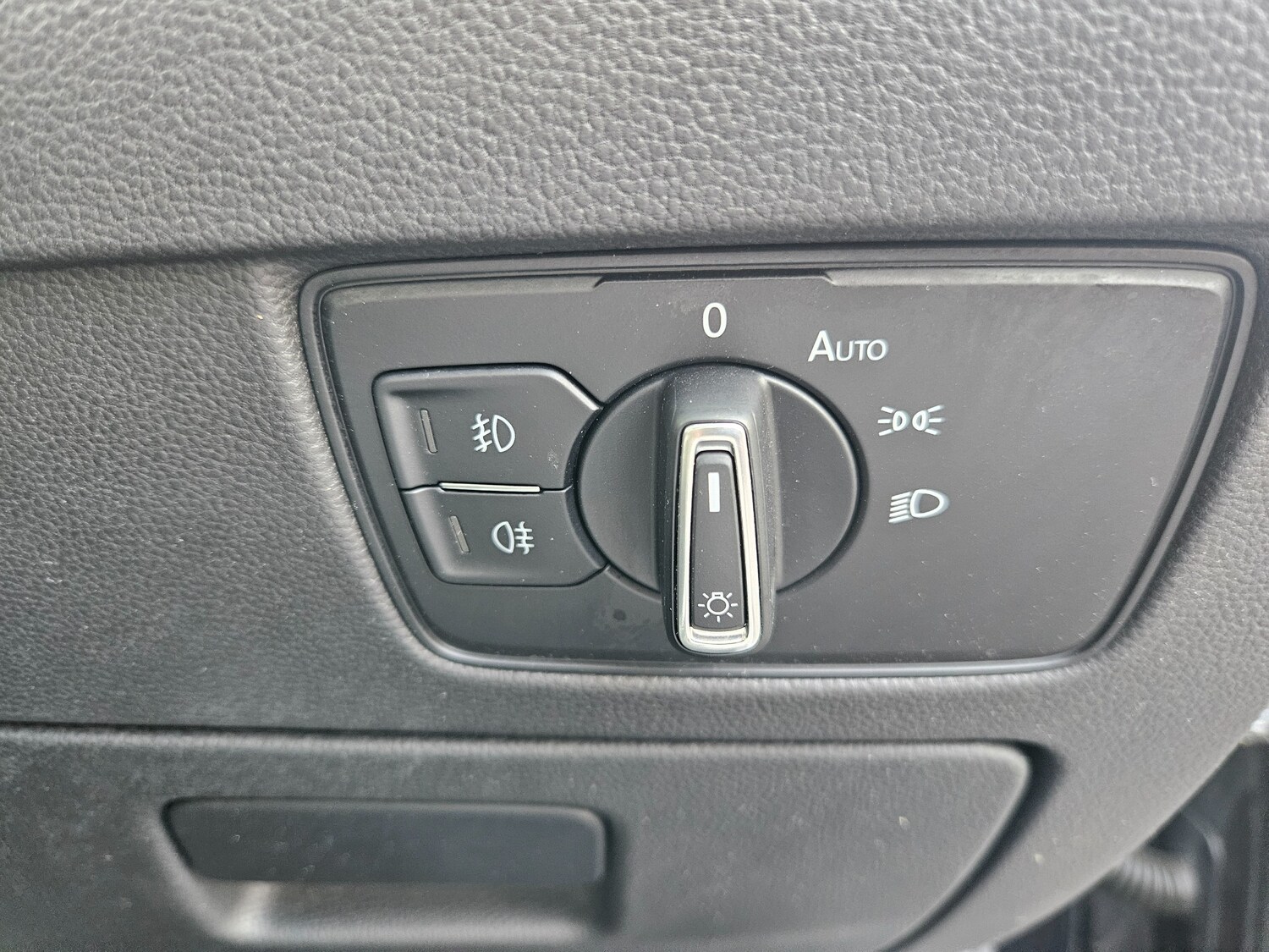 Used Volkswagen Passat for sale - 77373131: Photo 22