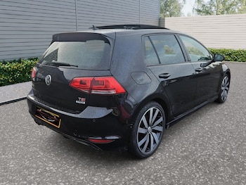 Used Volkswagen Golf 2016 for sale - 76466257: Photo