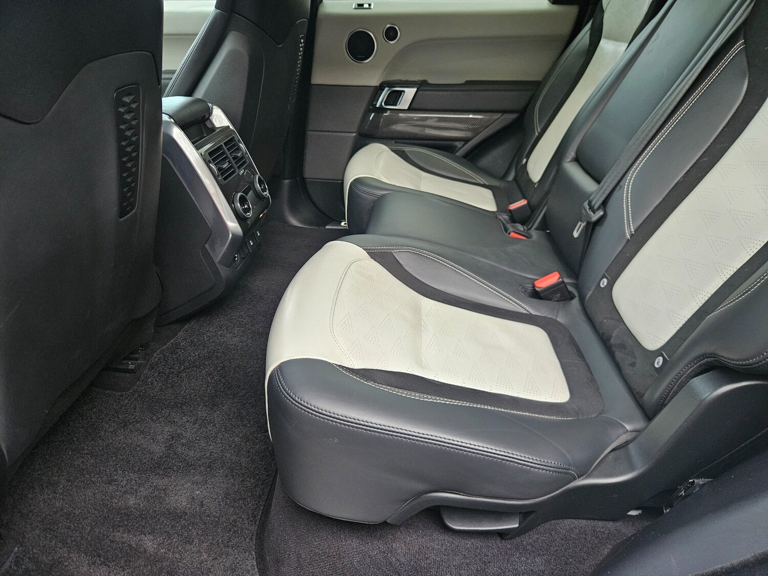 Used Land Rover Range Rover Sport 2018 for sale - 77533720: Photo 18