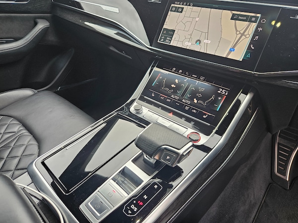 Used Audi Q8 2021 for sale - 75617495: Photo 13