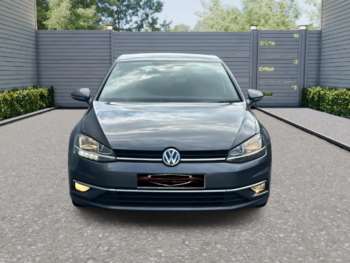 Used Volkswagen Golf 2017 for sale - 75067075: Photo