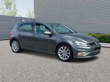 Used Volkswagen Golf 2017 for sale - 75067075: Photo