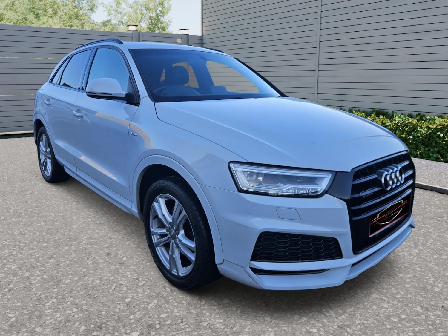 Used Audi Q3 2017 for sale - 76961902: Photo 3