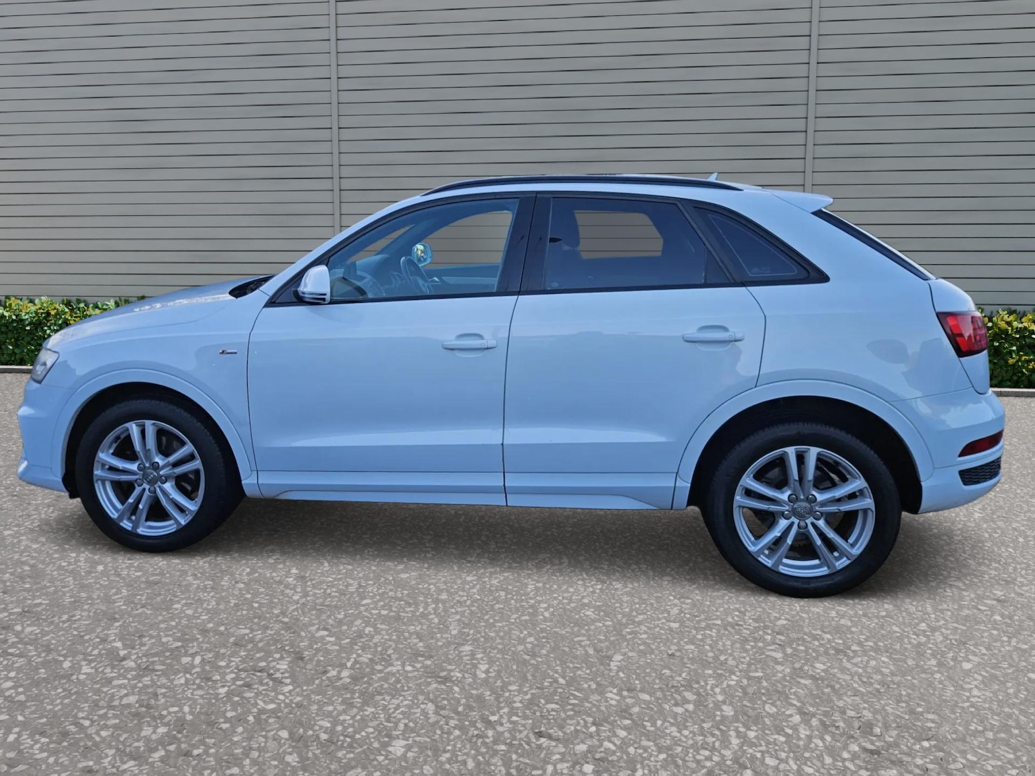Used Audi Q3 2017 for sale - 76961902: Photo 8