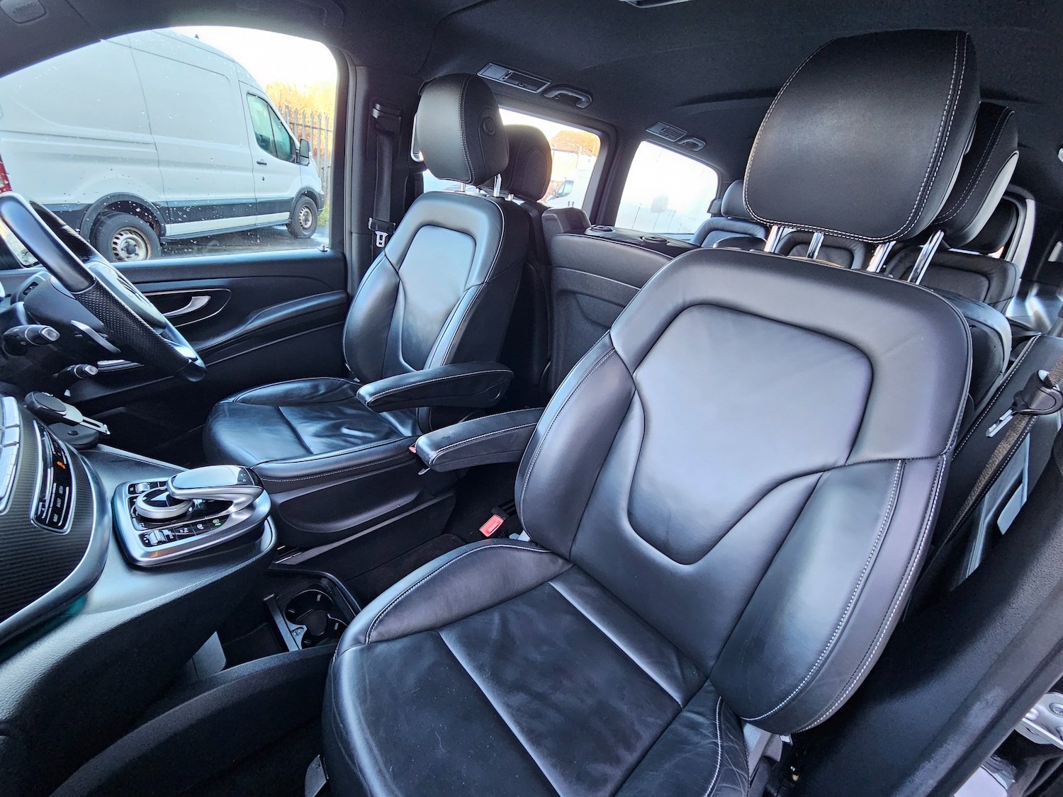 Used Mercedes-Benz V-Class 2018 for sale - 76961882: Photo 11