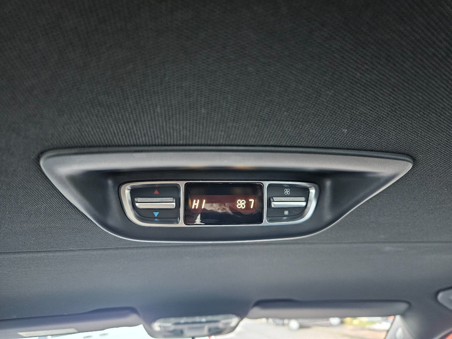 Used Mercedes-Benz V-Class 2018 for sale - 76961882: Photo 19