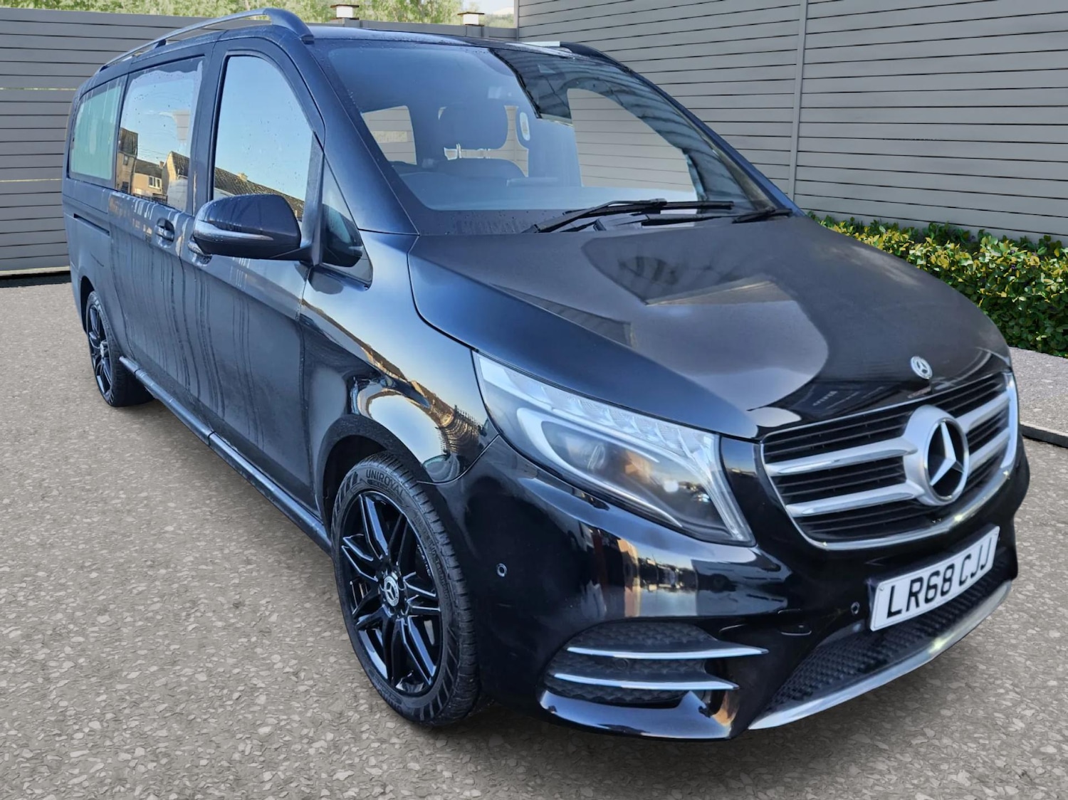 Used Mercedes-Benz V-Class 2018 for sale - 76961882: Photo 3