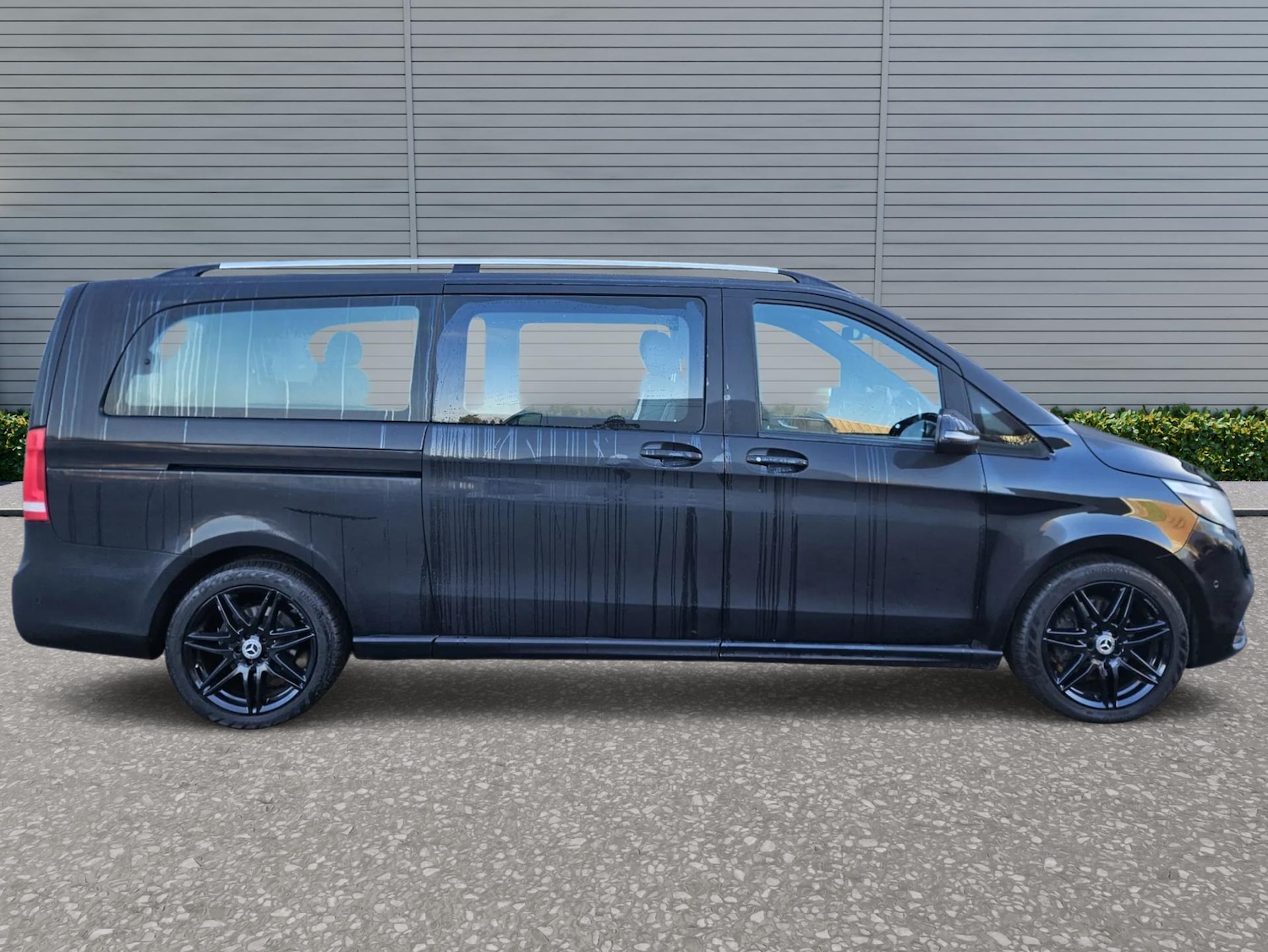 Used Mercedes-Benz V-Class 2018 for sale - 76961882: Photo 4