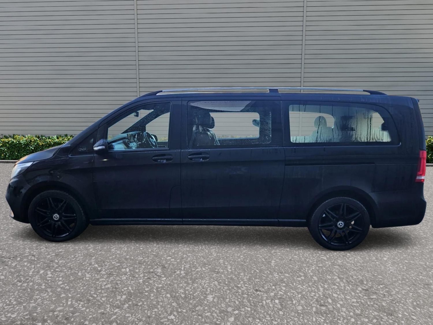 Used Mercedes-Benz V-Class 2018 for sale - 76961882: Photo 8