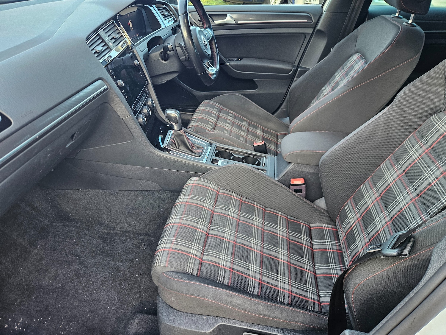 Used Volkswagen Golf 2020 for sale - 77134042: Photo 16