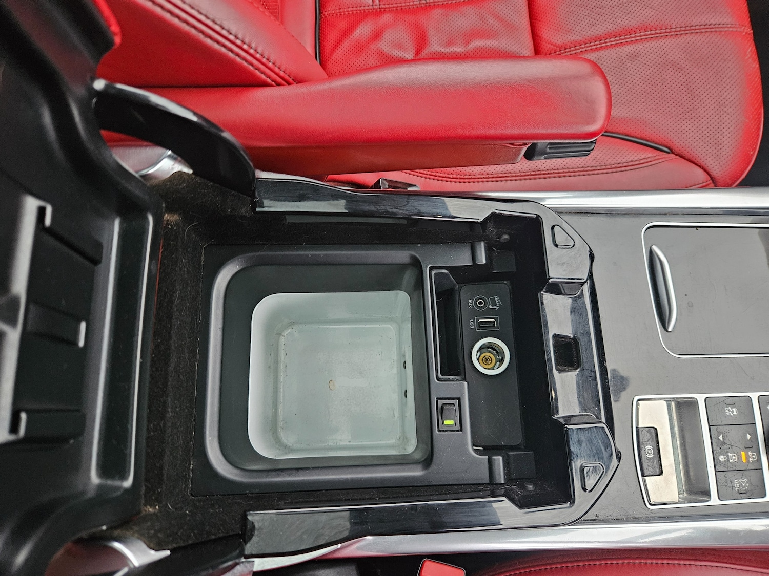 Used Land Rover Range Rover Sport 2014 for sale - 76767470: Photo 19