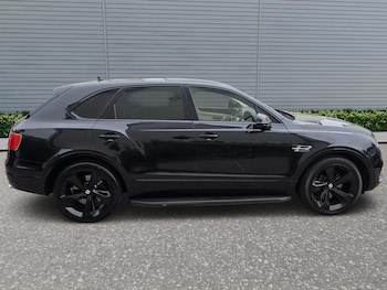 Used Bentley Bentayga 2016 for sale - 79147461: Photo