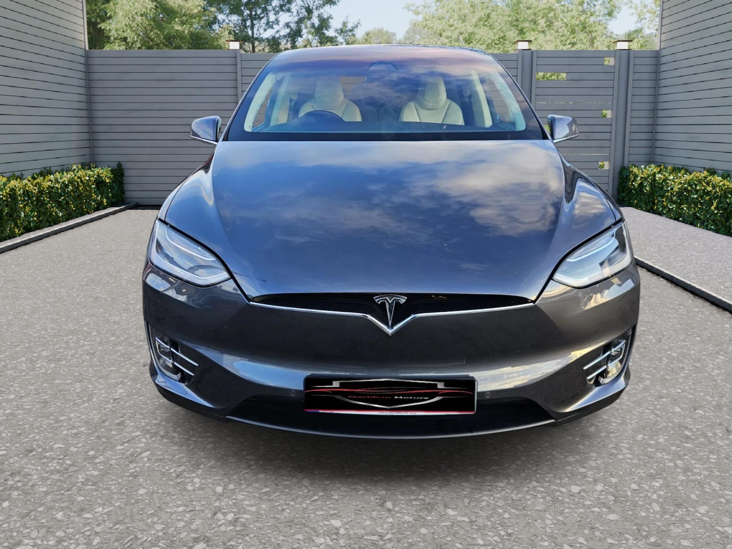 Used Tesla Model X 2018 for sale - 78036880: Photo 2