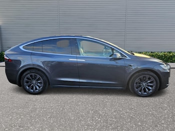 Used Tesla Model X 2018 for sale - 78036880: Photo