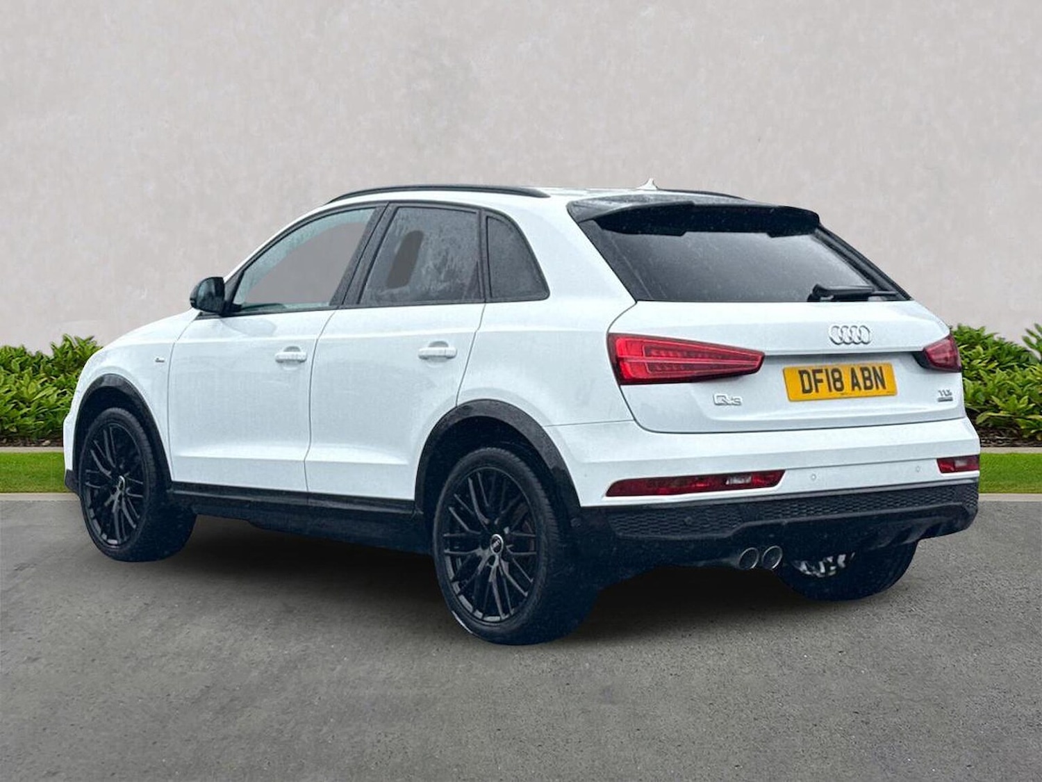 Used Audi Q3 2018 for sale - 76490533: Photo 2