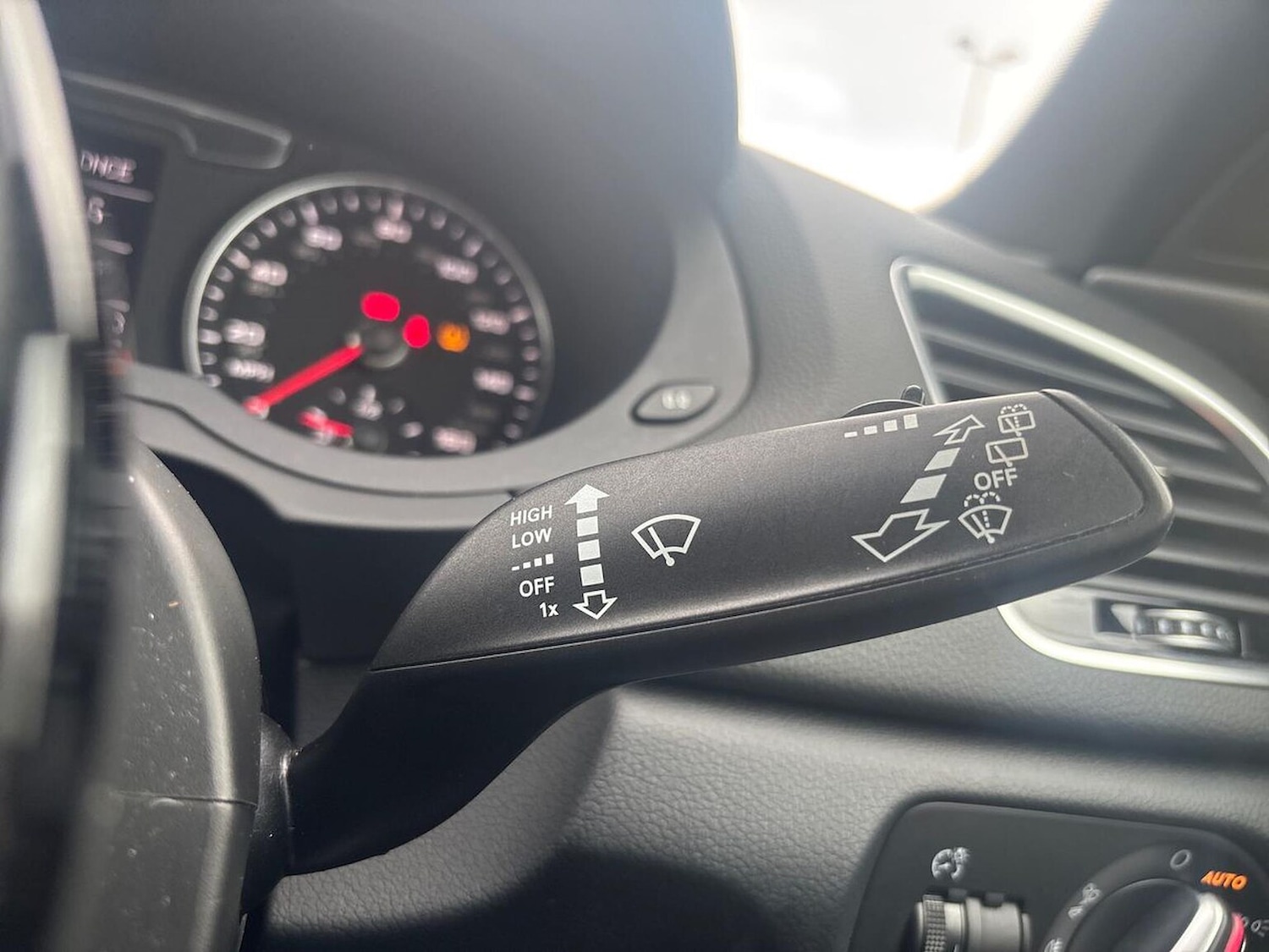 Used Audi Q3 2018 for sale - 76490533: Photo 29