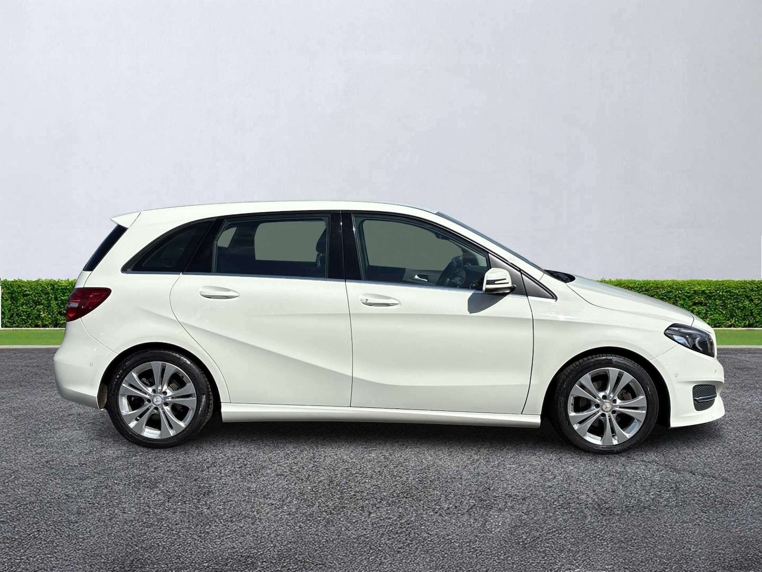 Used Mercedes-Benz B Class 2017 for sale - 78192168: Photo 3