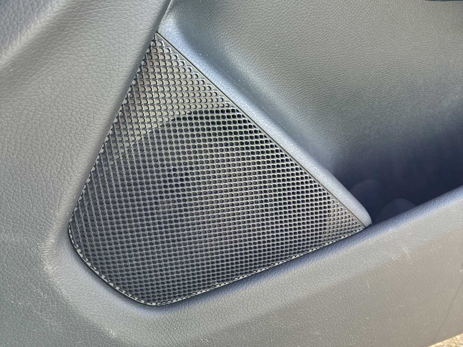 Used Mercedes-Benz B Class 2017 for sale - 78192168: Photo 30