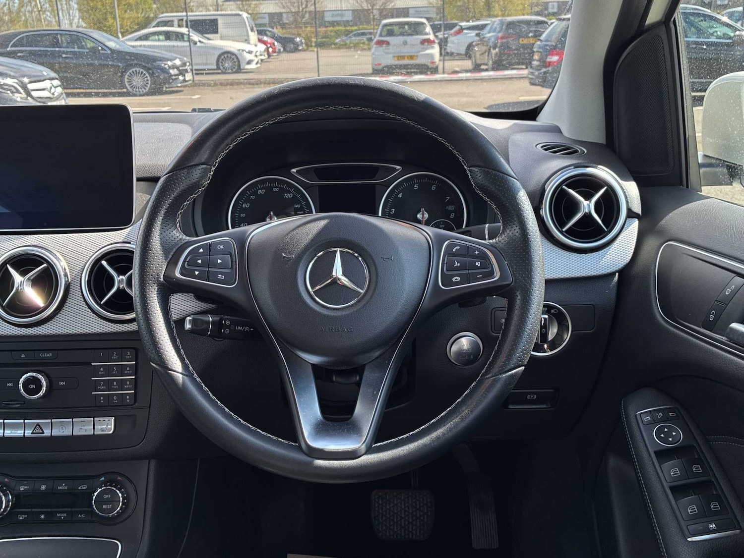 Used Mercedes-Benz B Class 2017 for sale - 78192168: Photo 9