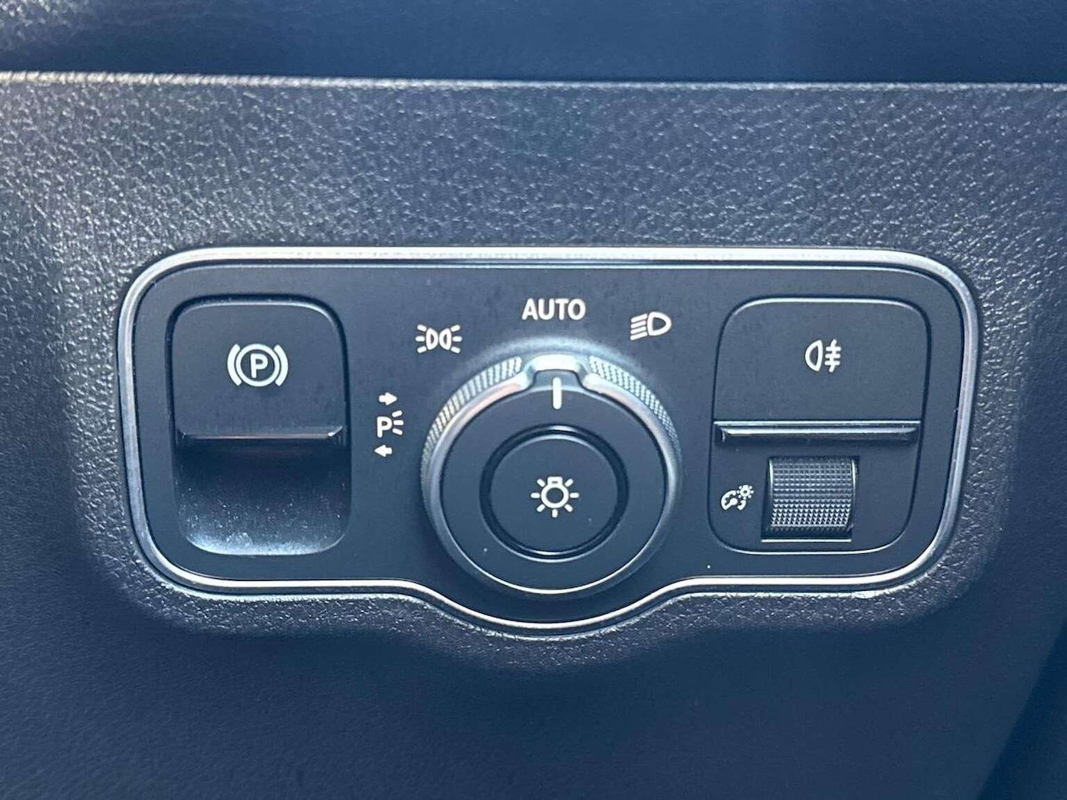 Used Mercedes-Benz GLB 2023 for sale - 77721412: Photo 22