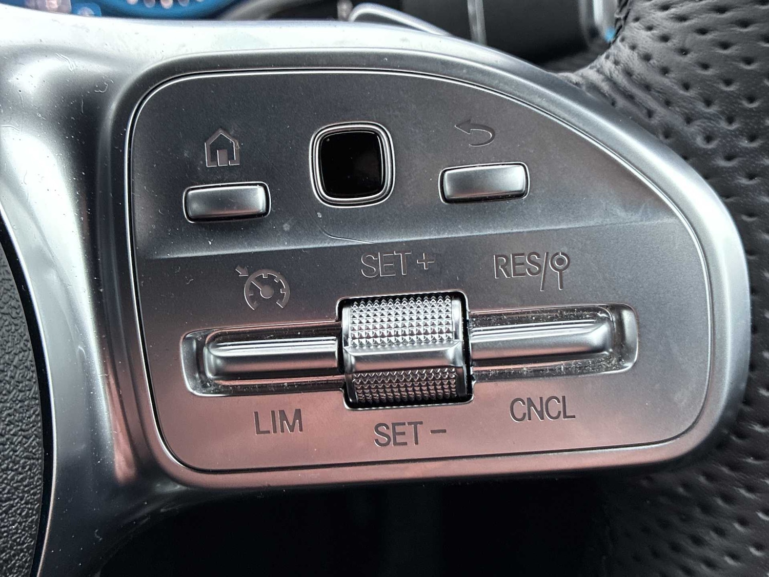 Used Mercedes-Benz EQC 2023 for sale - 78011635: Photo 23