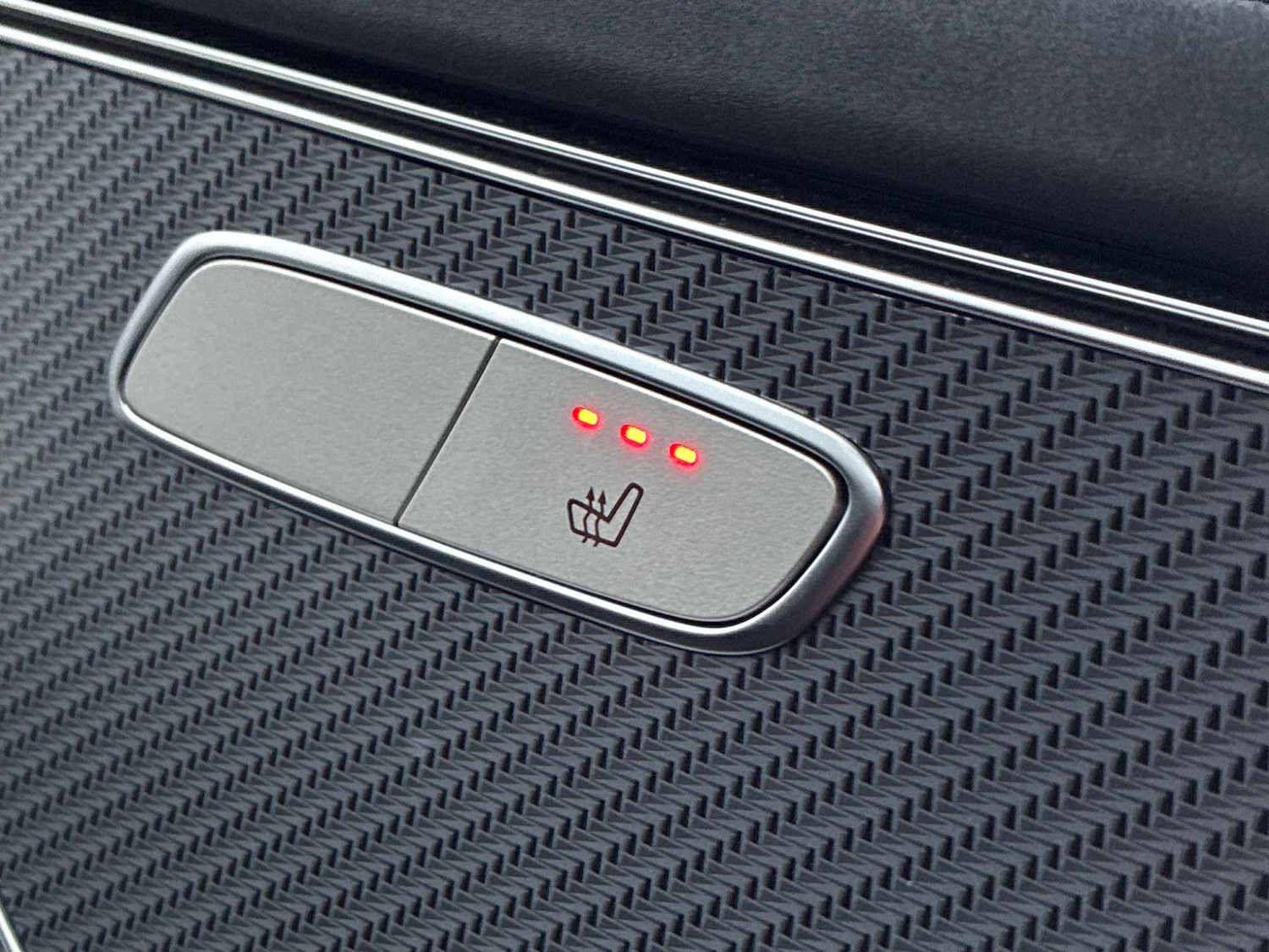 Used Mercedes-Benz EQC 2023 for sale - 78011635: Photo 30