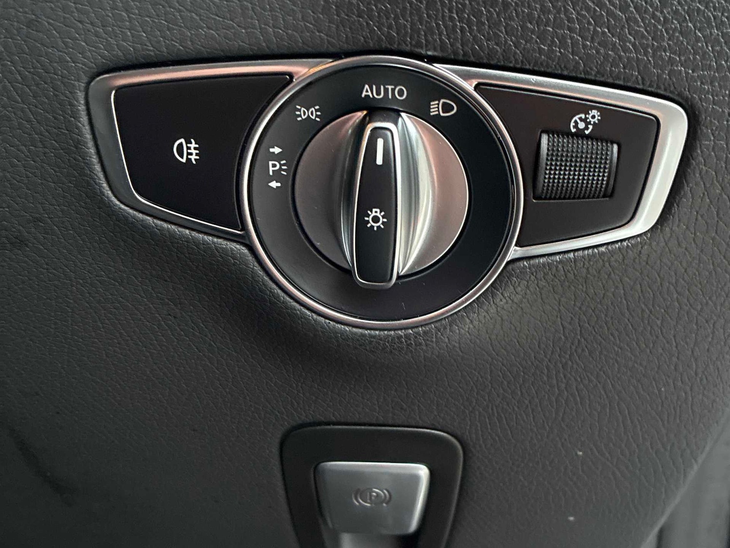 Used Mercedes-Benz EQC 2023 for sale - 78011635: Photo 32