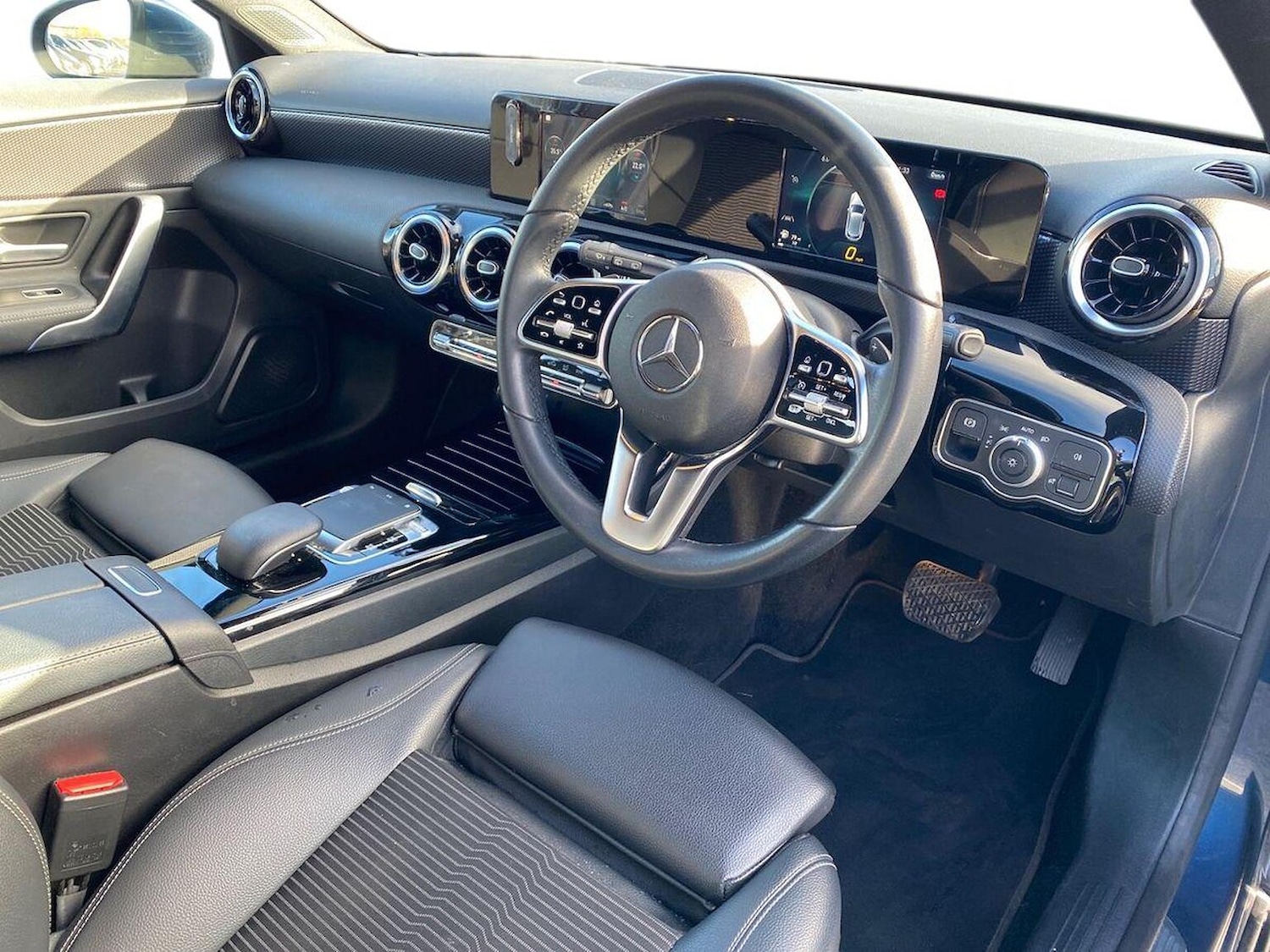 Used Mercedes-Benz A-Class 2019 for sale - 76777301: Photo 16