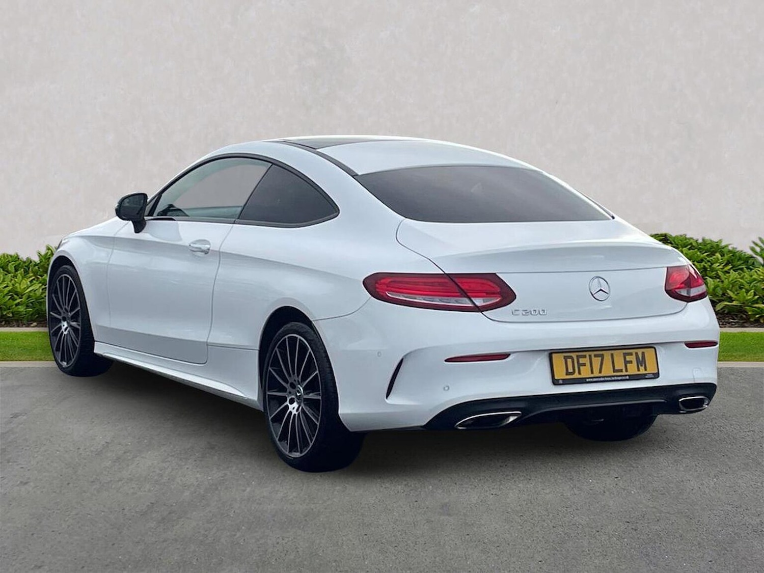 Used Mercedes-Benz C Class 2017 for sale - 76720326: Photo 2