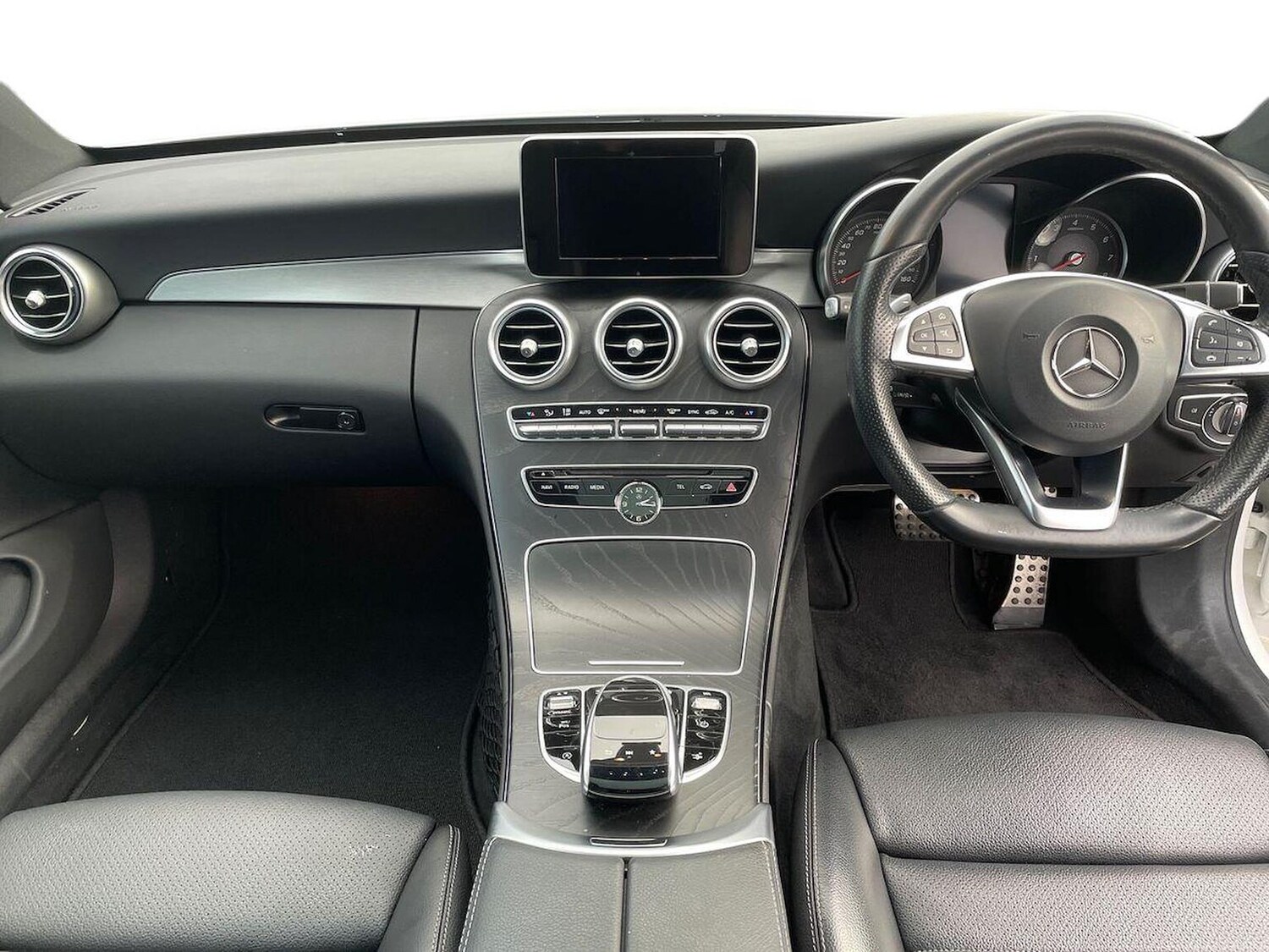 Used Mercedes-Benz C Class 2017 for sale - 76720326: Photo 8