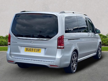 Used Mercedes-Benz V-Class 2019 for sale - 75535840: Photo