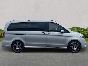 Used Mercedes-Benz V-Class 2019 for sale - 75535840: Photo