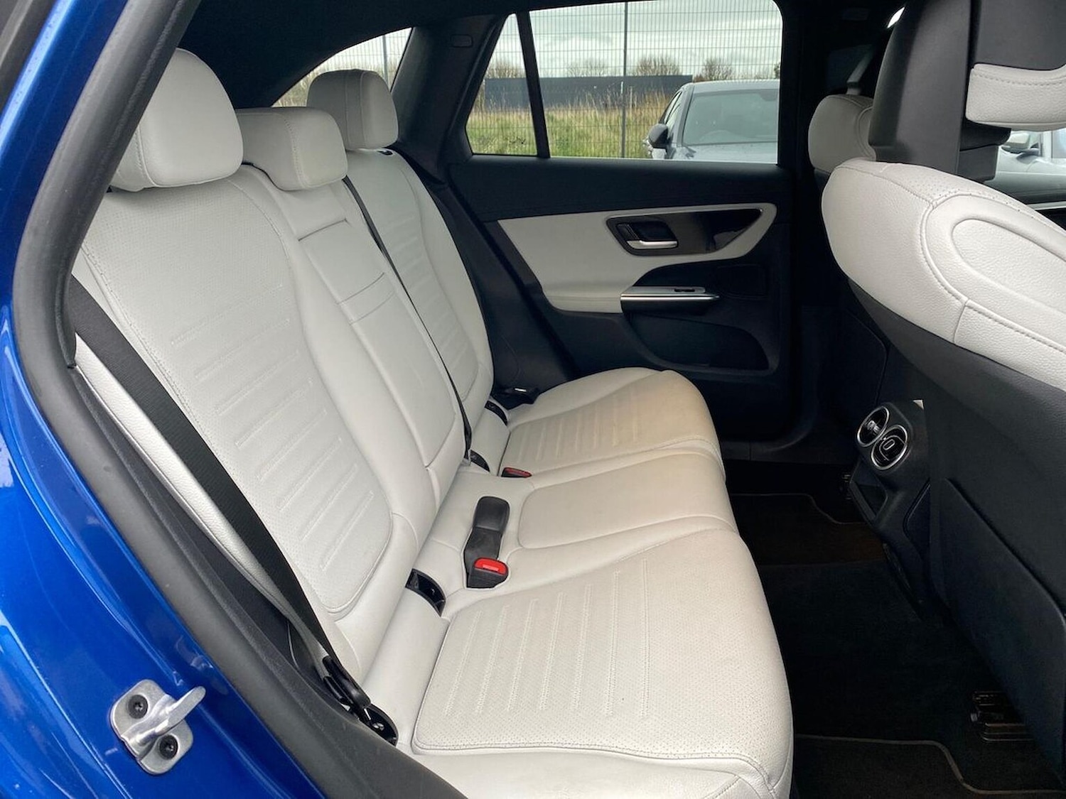 Used Mercedes-Benz GLC 2023 for sale - 76905034: Photo 17