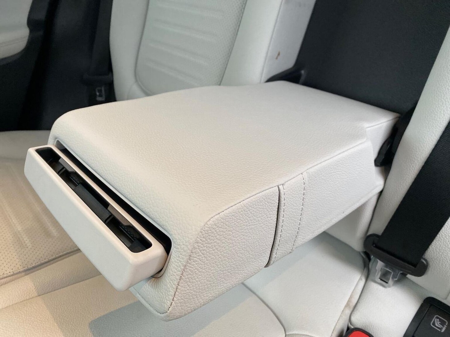 Used Mercedes-Benz GLC 2023 for sale - 76905034: Photo 41