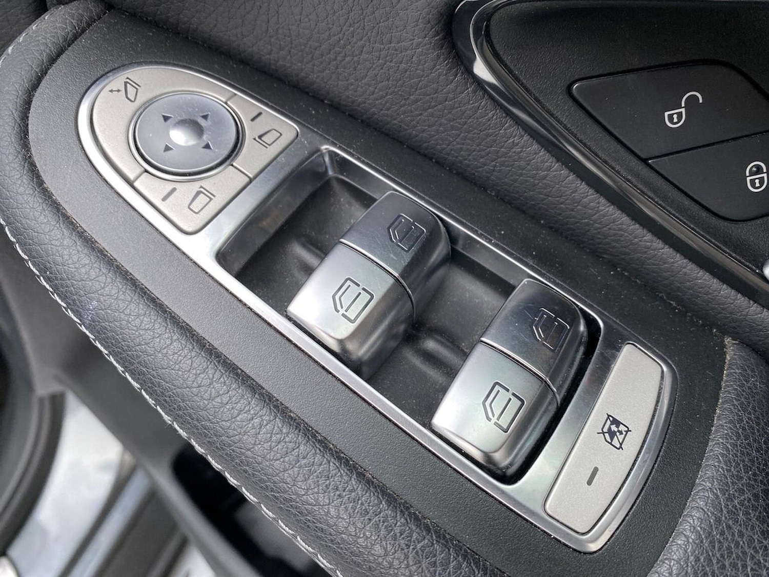 Used Mercedes-Benz GLC 2019 for sale - 77069287: Photo 23