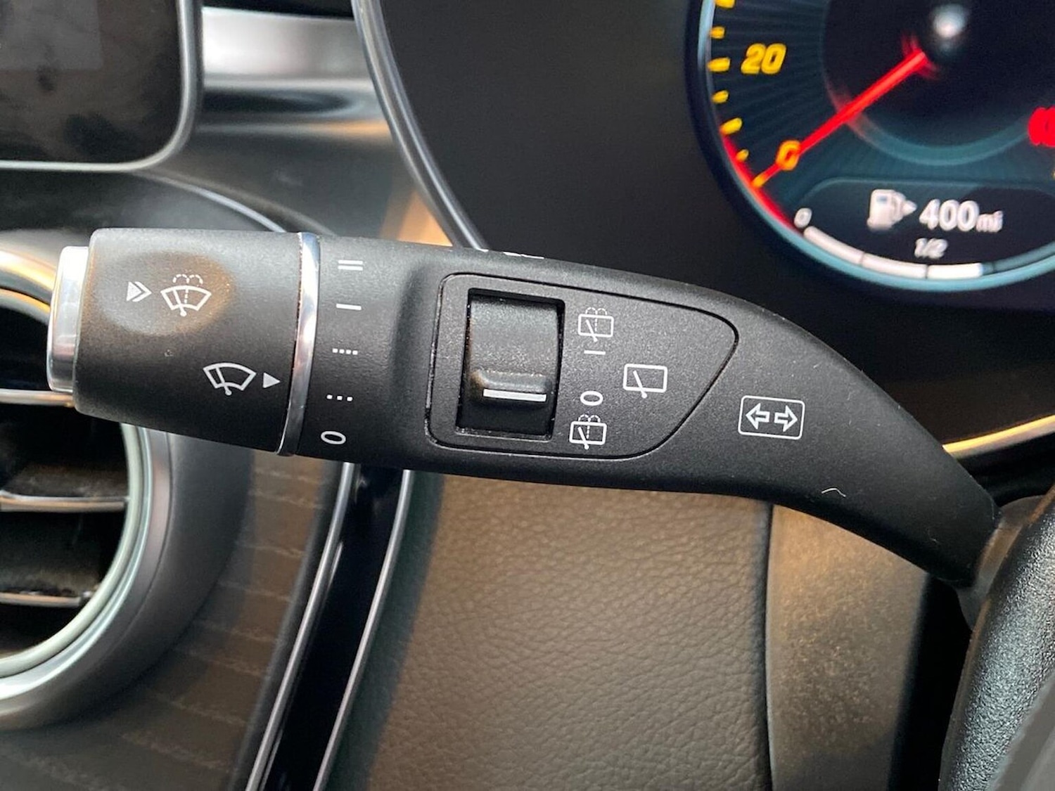 Used Mercedes-Benz GLC 2019 for sale - 77069287: Photo 30