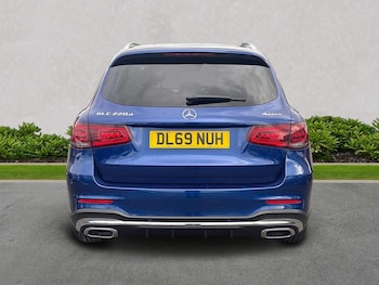 Used Mercedes-Benz GLC 2019 for sale - 75956546: Photo