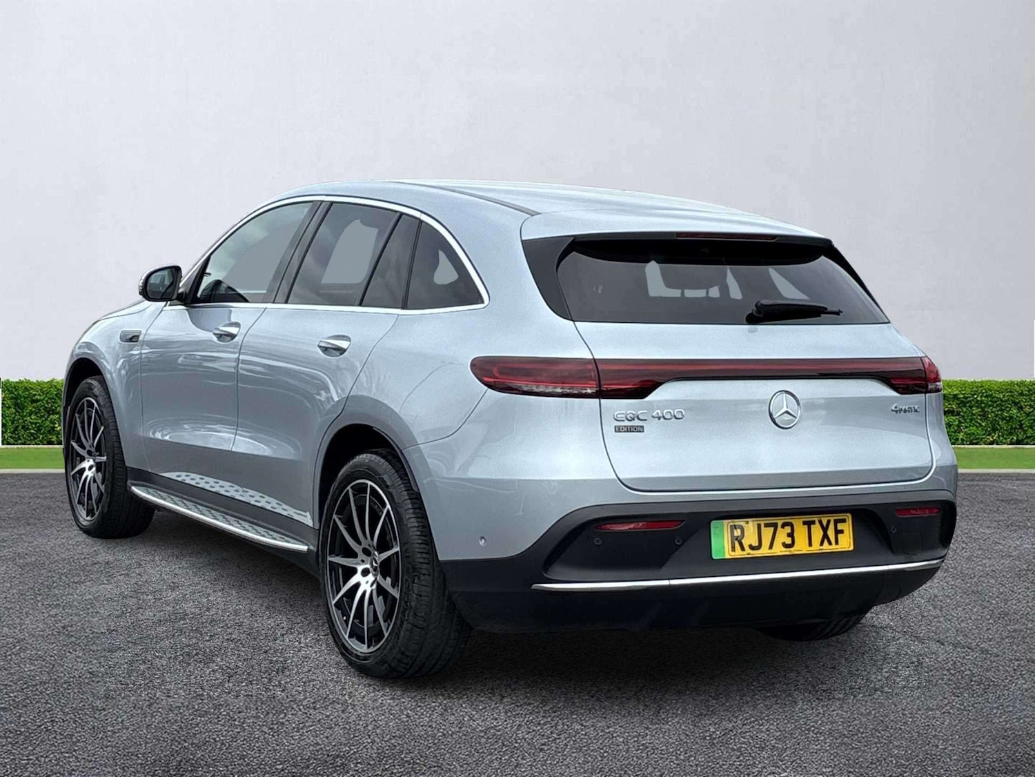 Used Mercedes-Benz EQC 2023 for sale - 78191136: Photo 2