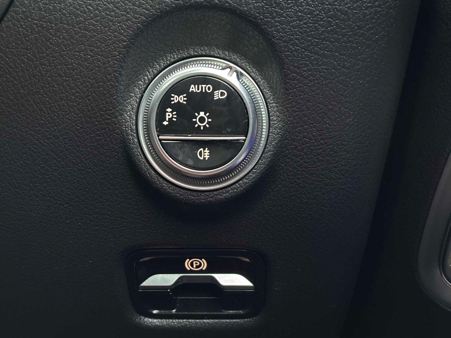 Used Mercedes-Benz C Class 2024 for sale - 77590347: Photo 22