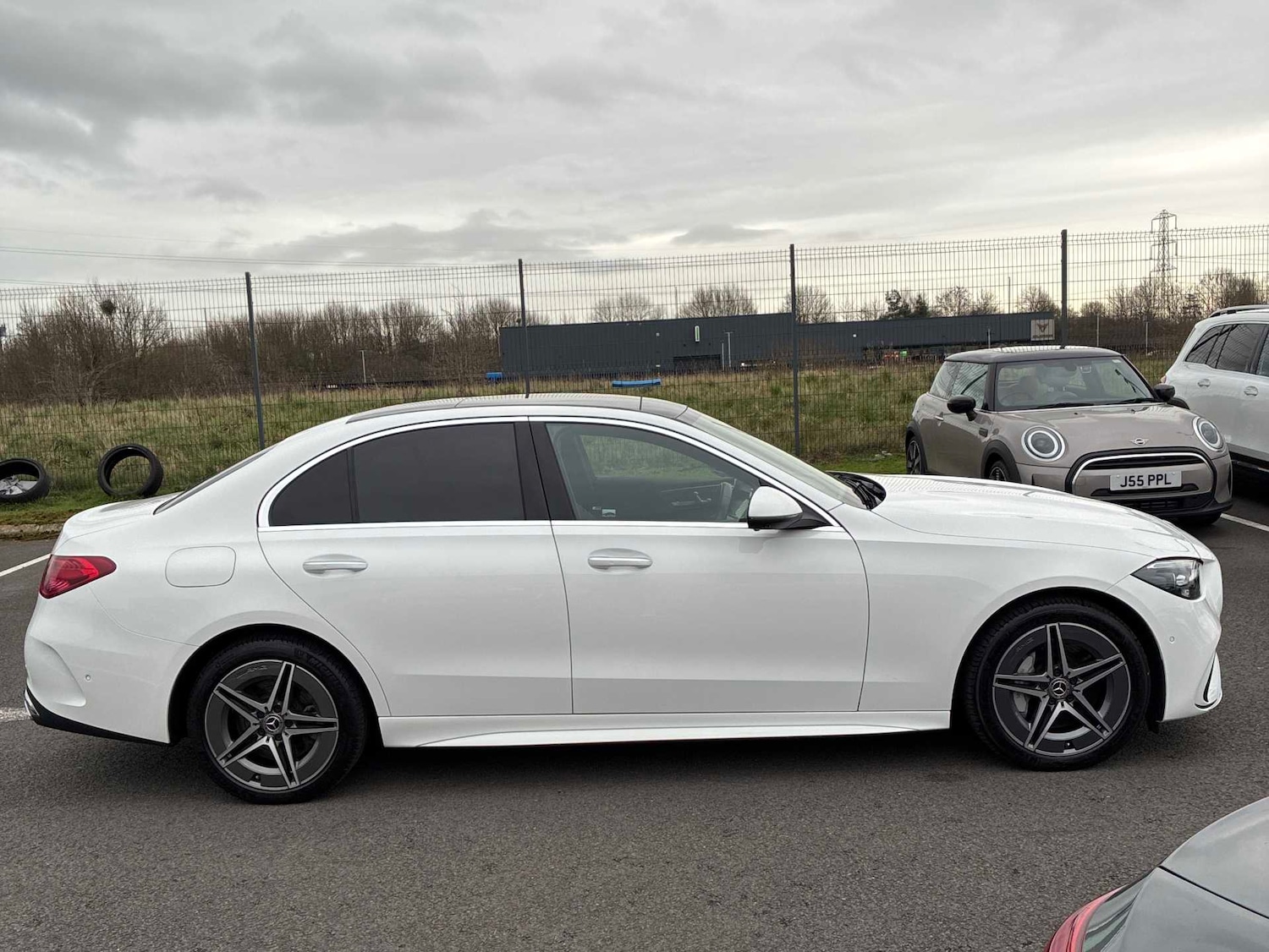 Used Mercedes-Benz C Class 2024 for sale - 77590347: Photo 3