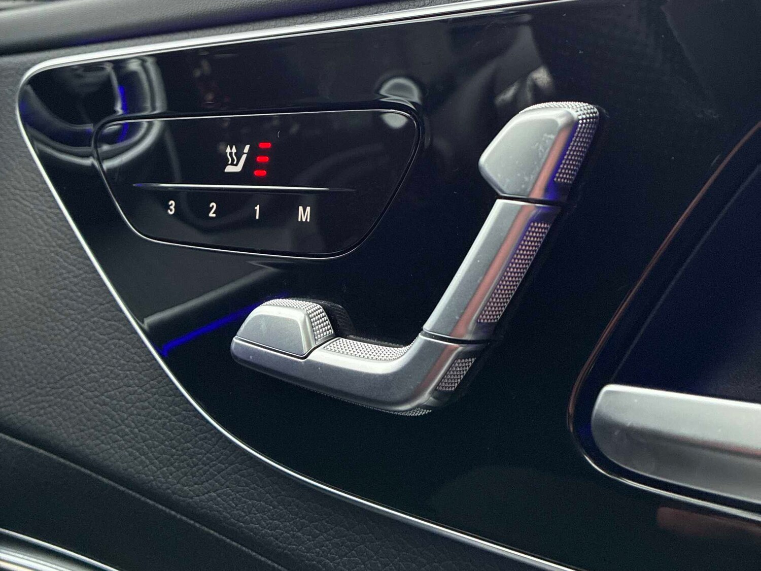 Used Mercedes-Benz C Class 2024 for sale - 77590347: Photo 30