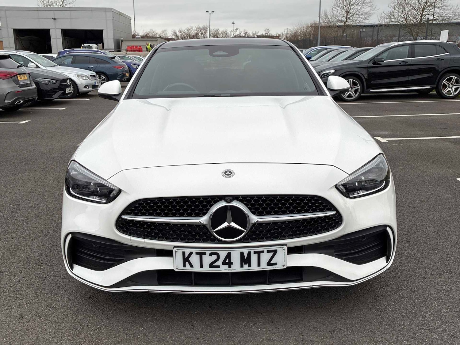 Used Mercedes-Benz C Class 2024 for sale - 77590347: Photo 5