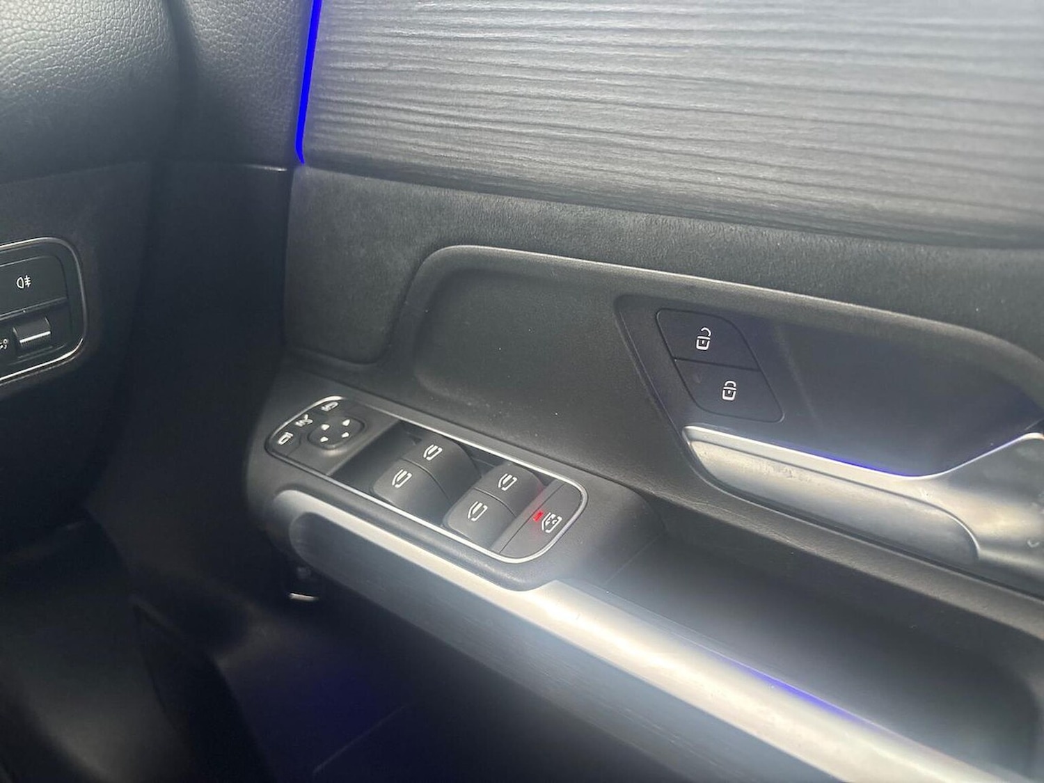 Used Mercedes-Benz EQB 2022 for sale - 76340620: Photo 21