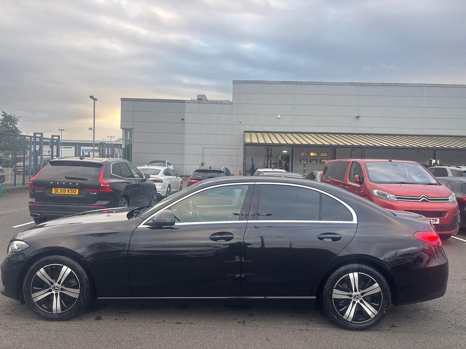 Used Mercedes-Benz C Class 2022 for sale - 76391739: Photo 19