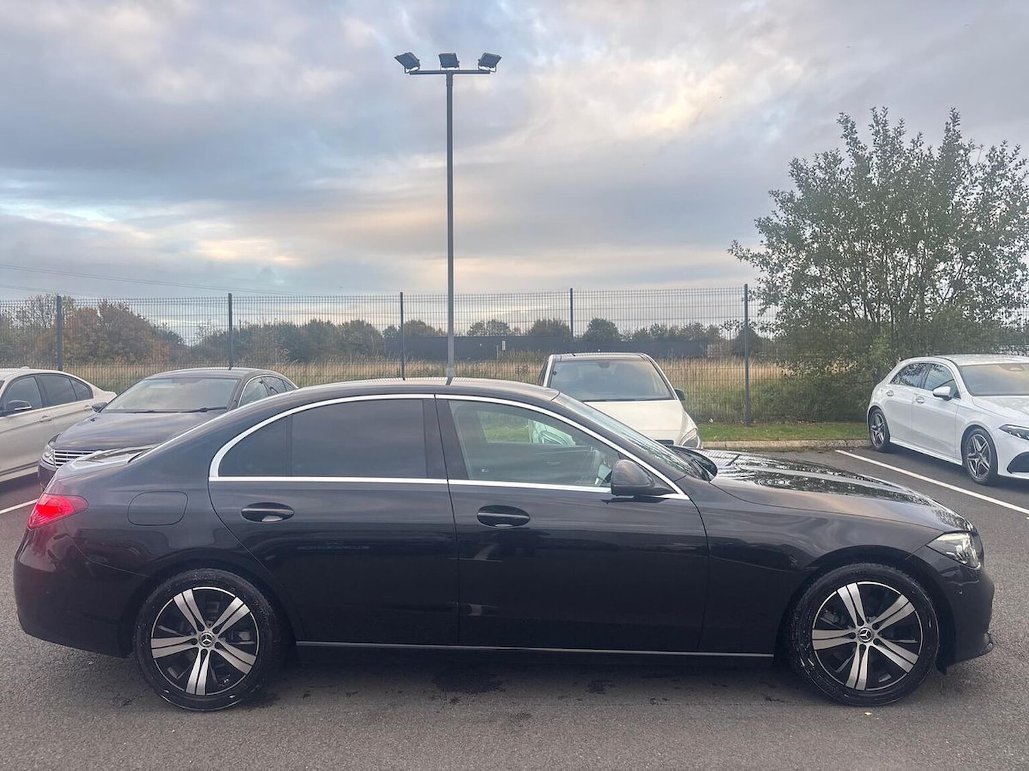 Used Mercedes-Benz C Class 2022 for sale - 76391739: Photo 3