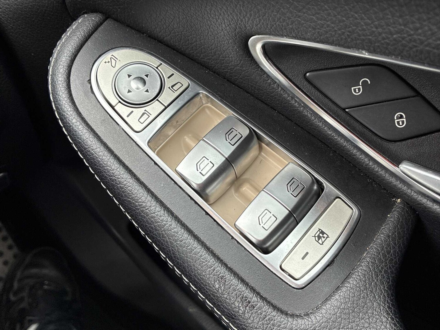 Used Mercedes-Benz C Class 2016 for sale - 78196065: Photo 21